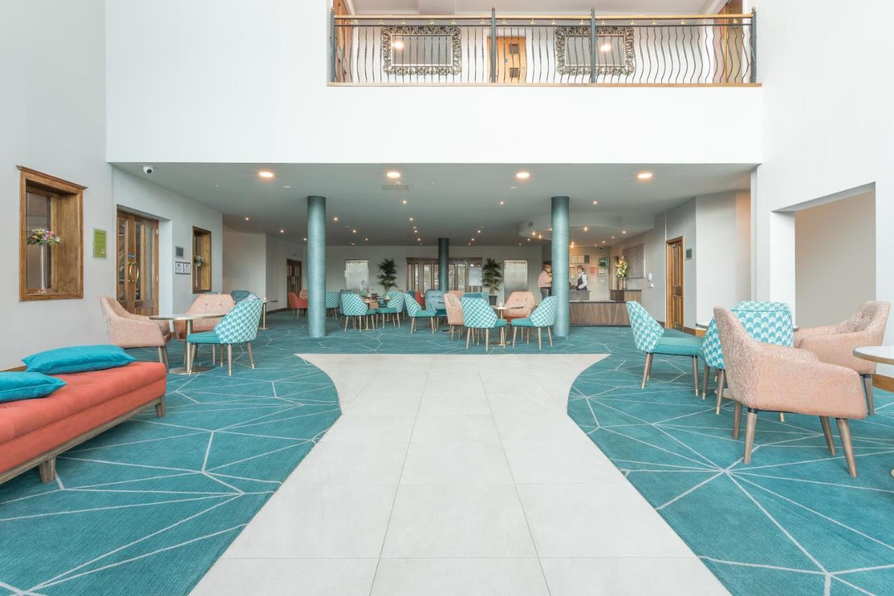 Mcwilliam Park Hotel Claremorris Bagian luar foto